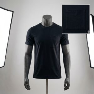 T-shirt – Request avec une poche carée – Noir